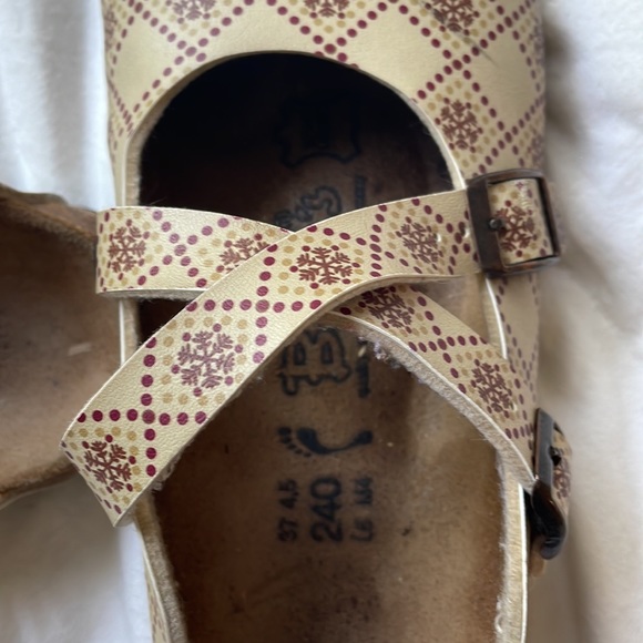 Birki’s by Birkenstock 2 Strap Mary Jane Clog Sandal - Picture 7 of 8